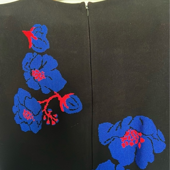 Carolina Herrera Intarsia Knit Floral Midi Dress NWT size large - Picture 6 of 7